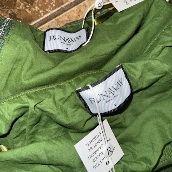 Runaway The Label NWT Tanzia Top & Maxi Skirt Set - Picture 3 of 10